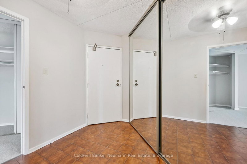 22 Marilyn Dr photo 5