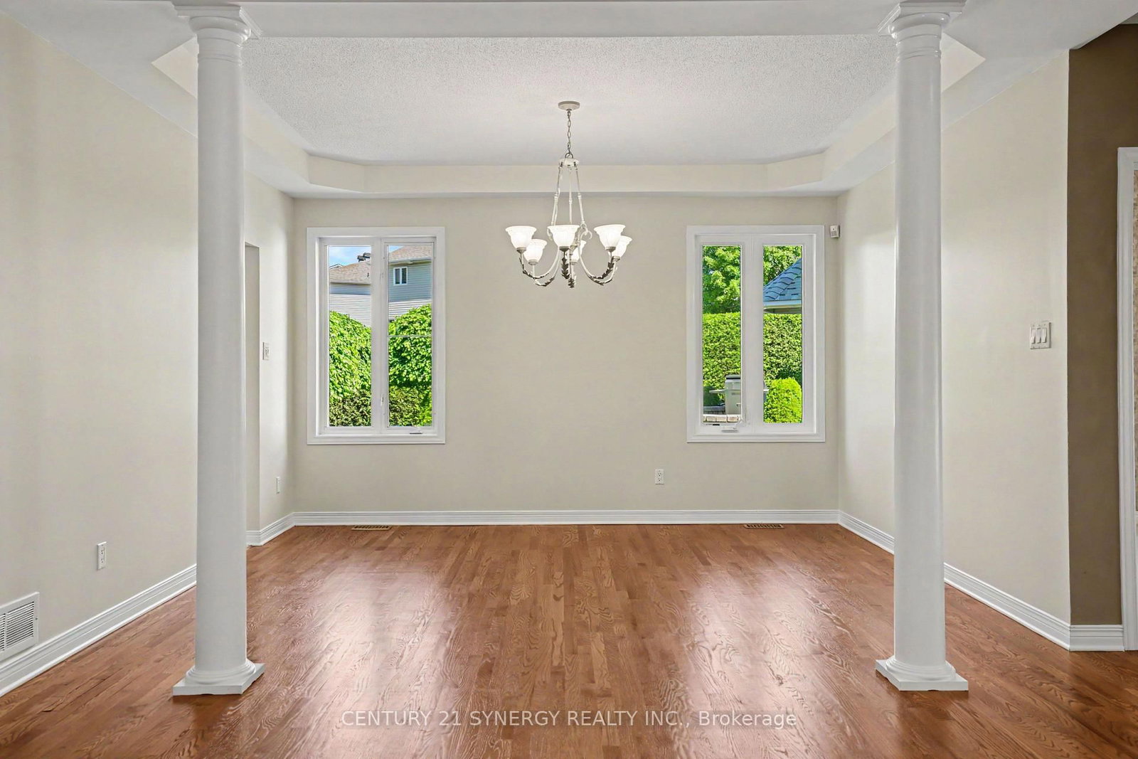 17 Warnock Court • Ottawa, ON photo 10