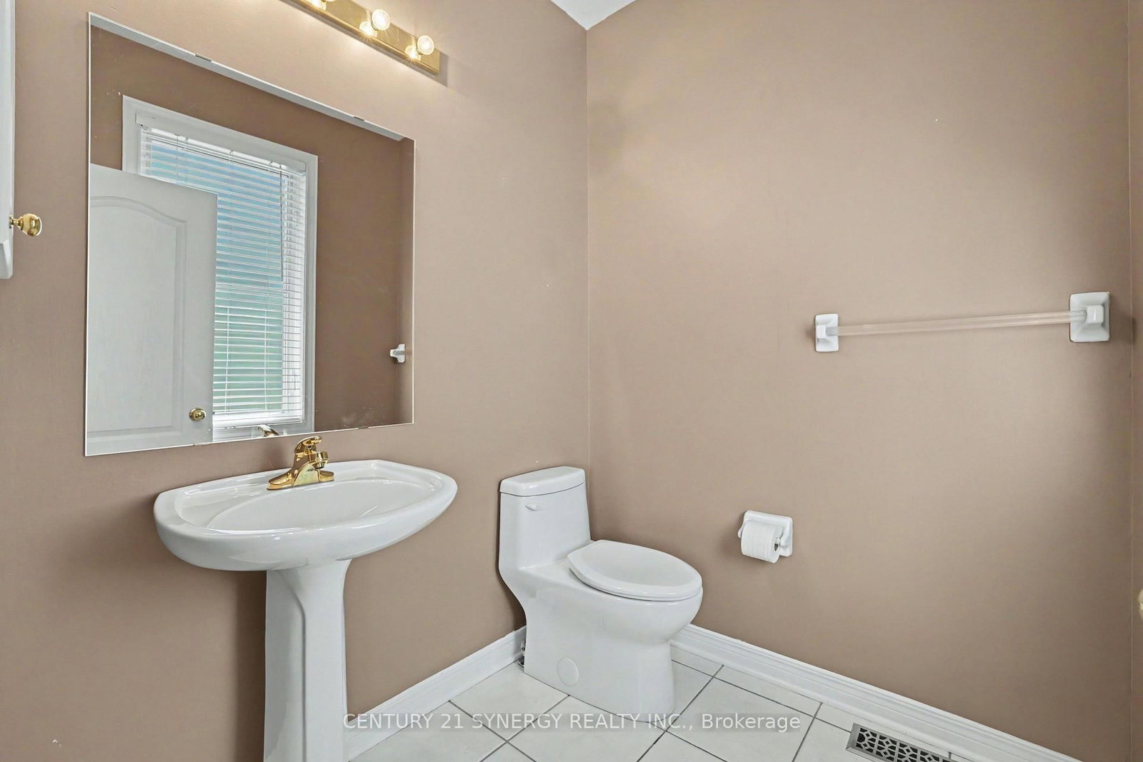 17 Warnock Court • Ottawa, ON photo 24