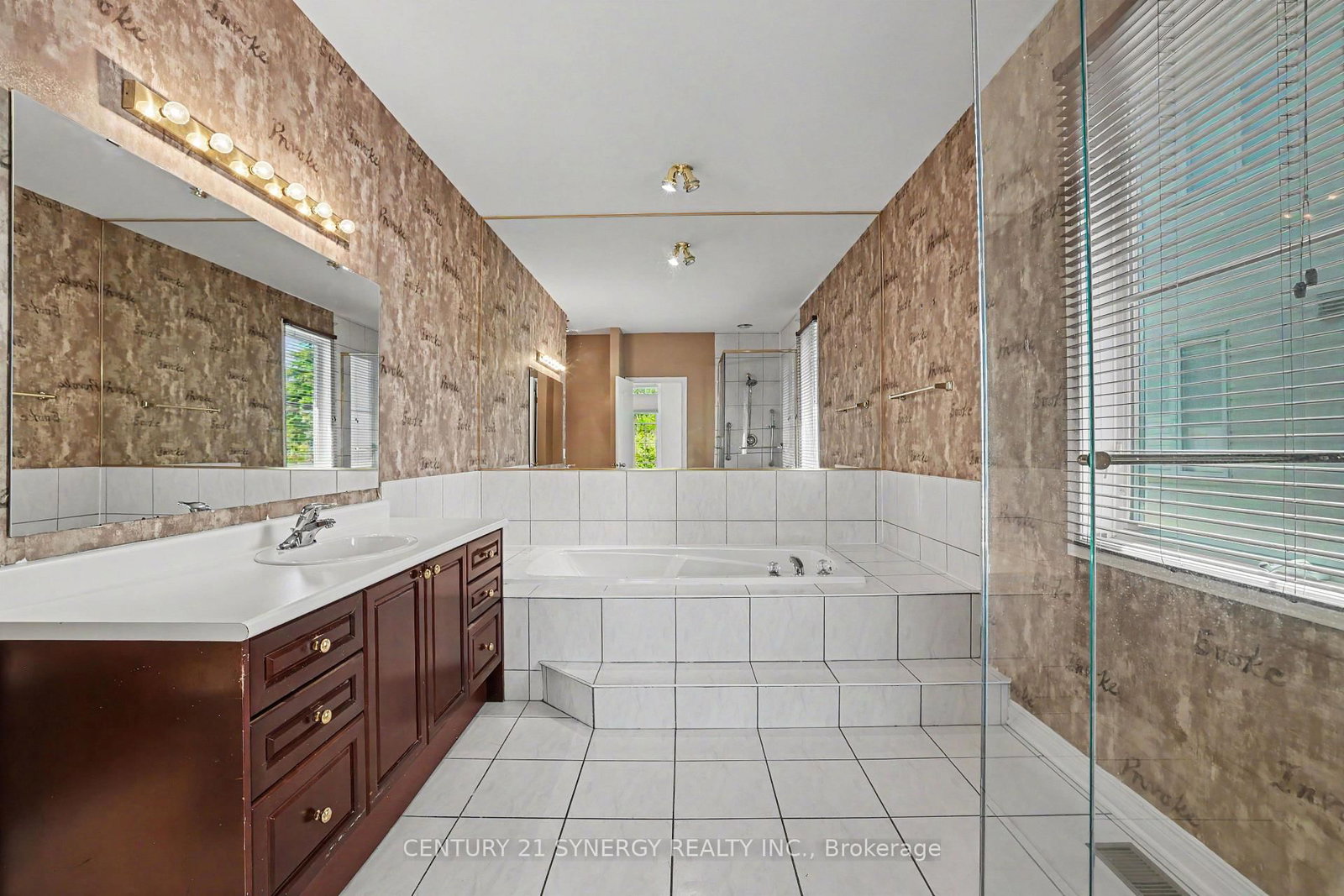 17 Warnock Court • Ottawa, ON photo 29