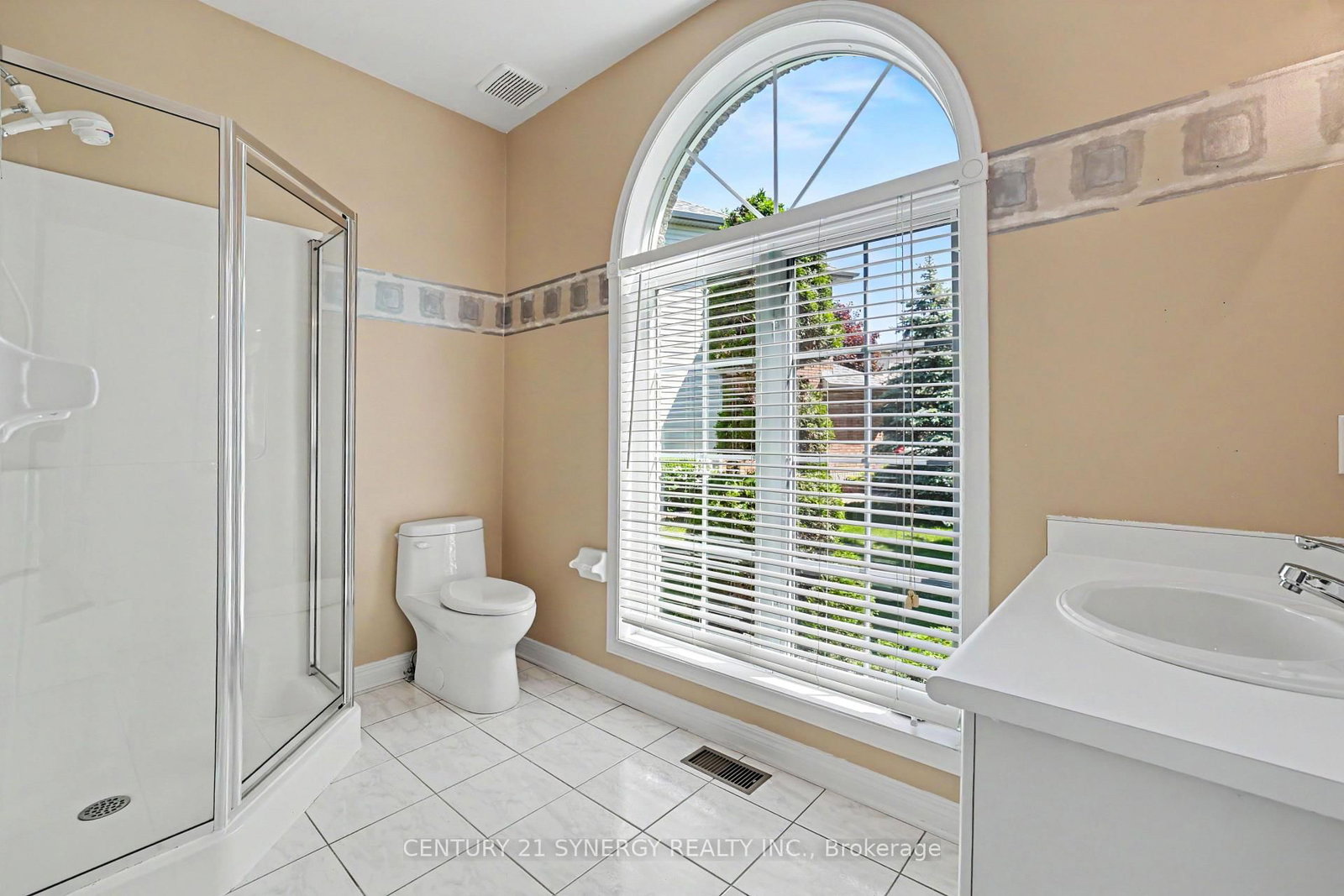 17 Warnock Court • Ottawa, ON photo 33