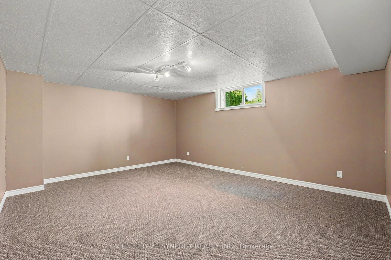 17 Warnock Court • Ottawa, ON photo 38
