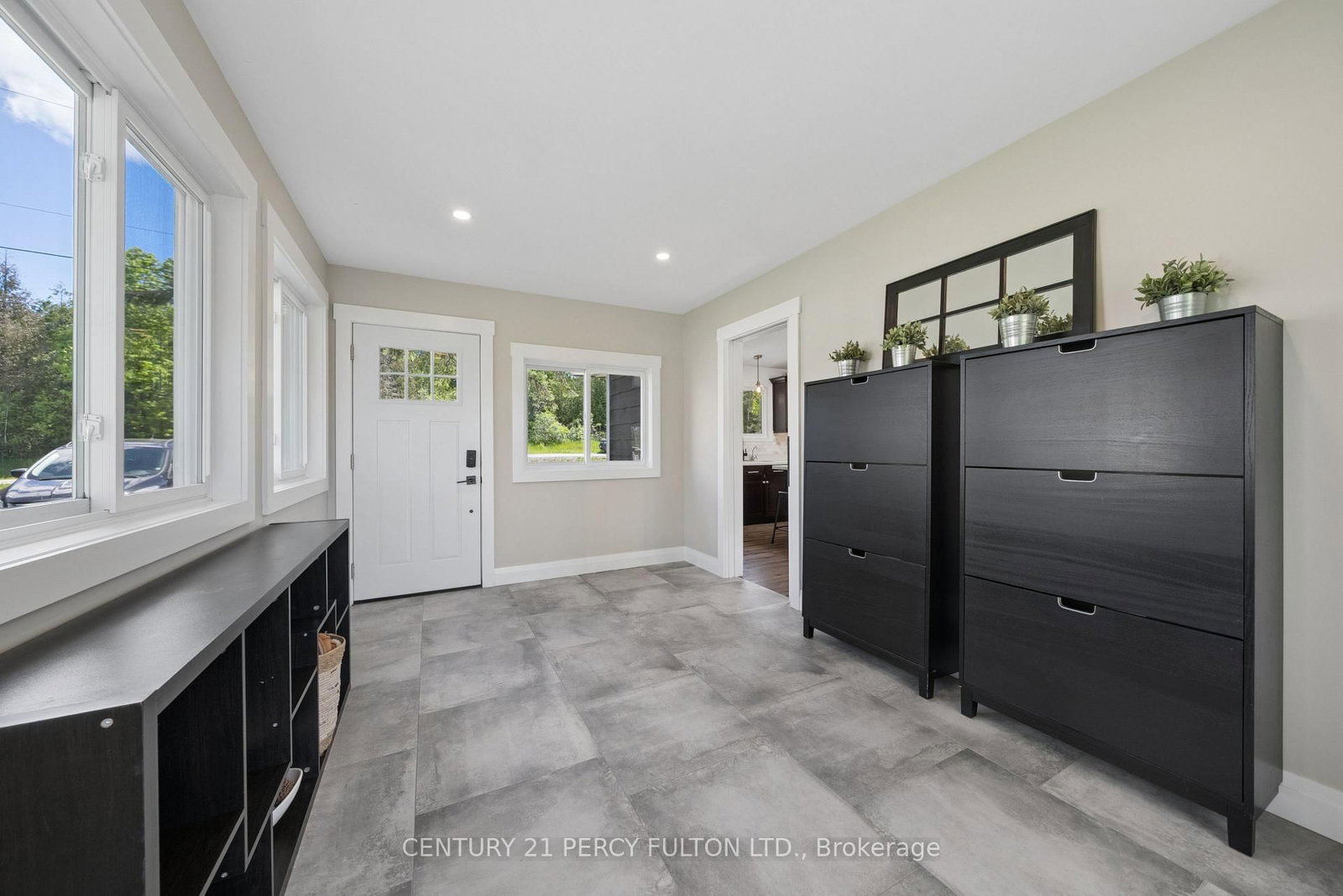 1935 Pratt's Marina Road • Selwyn, ON photo 12