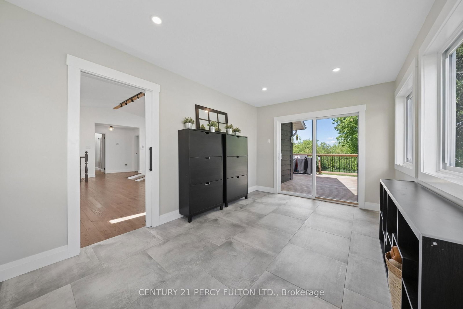 1935 Pratt's Marina Road • Selwyn, ON photo 13