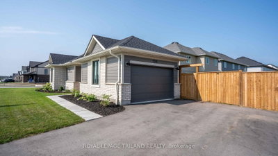 138 RENAISSANCE Drive • St. Thomas, ON photo 5