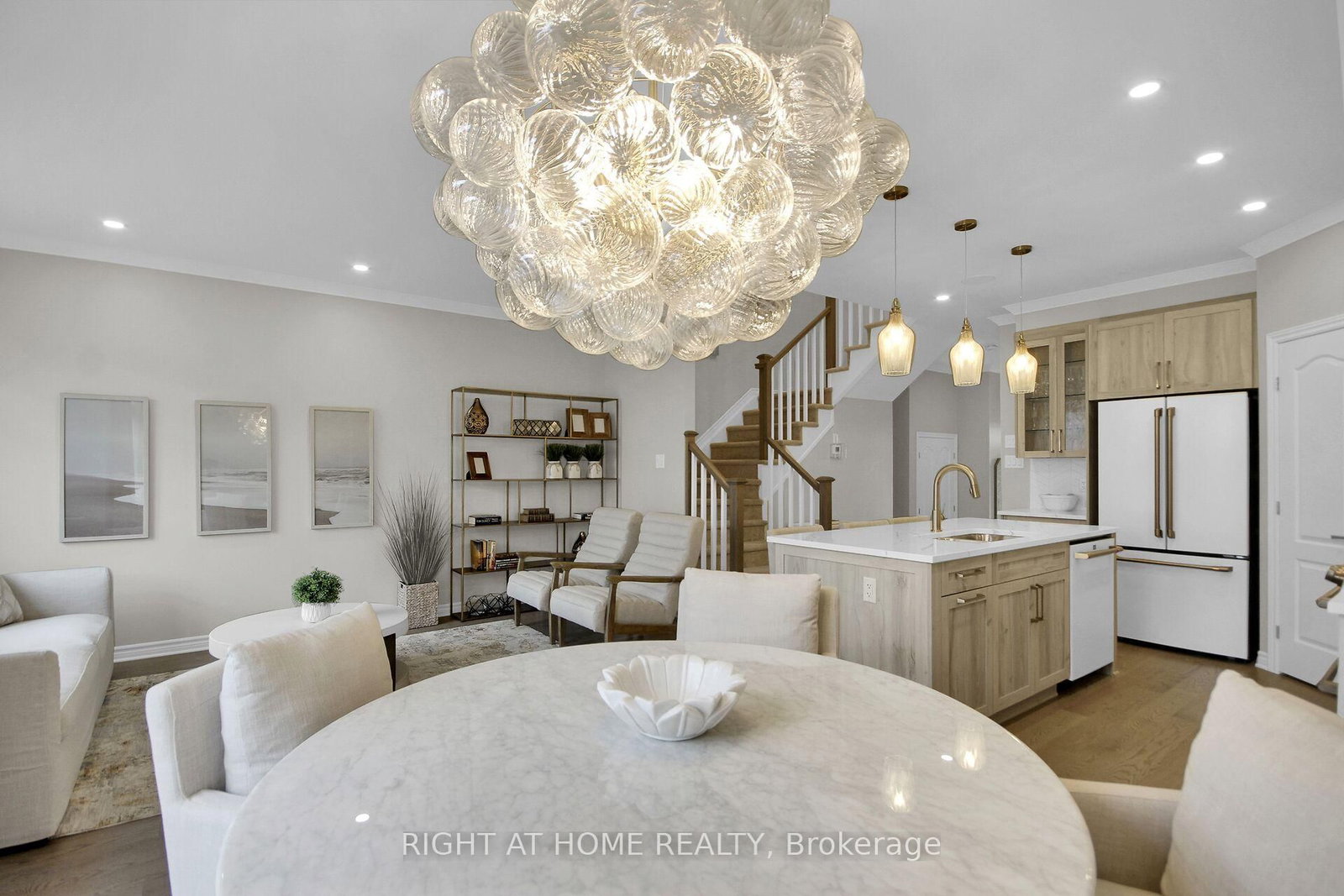 6090 David Weins Street • Stittsville, ON photo 11