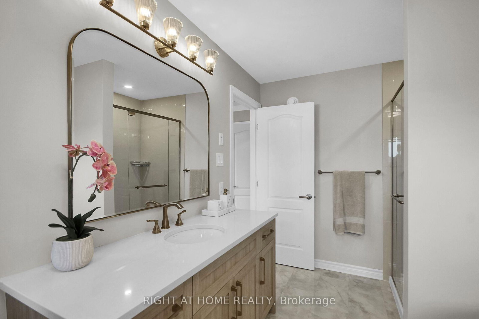 6090 David Weins Street • Stittsville, ON photo 18