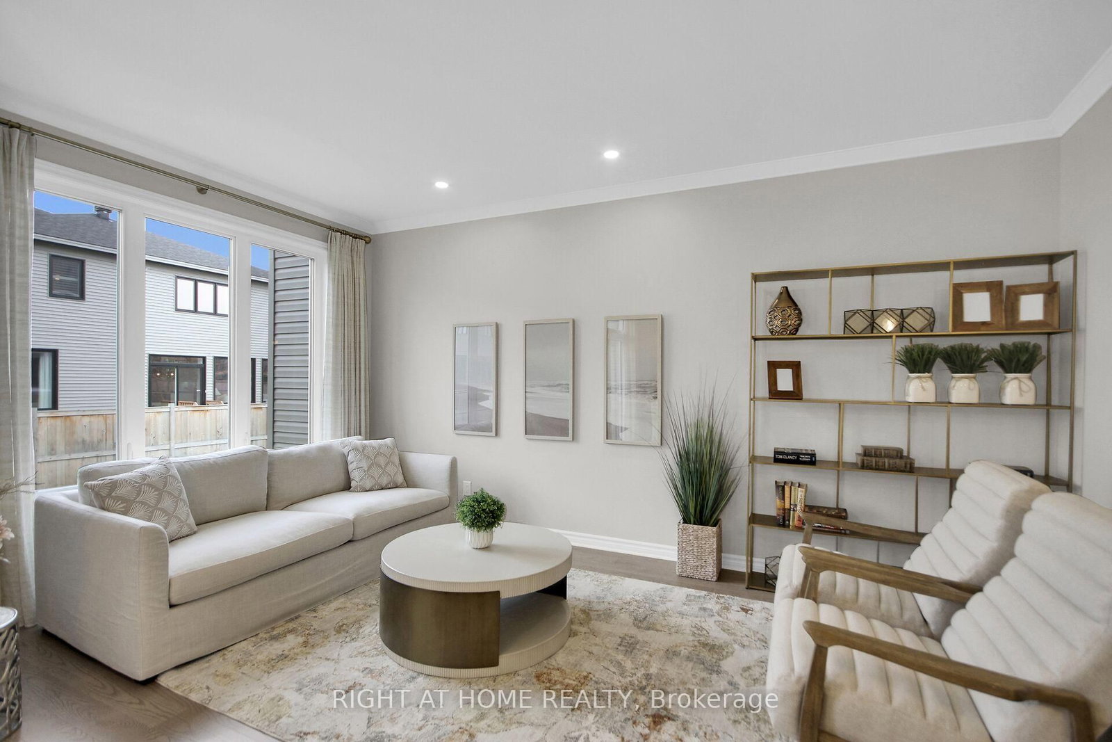 6090 David Weins Street • Stittsville, ON photo 8