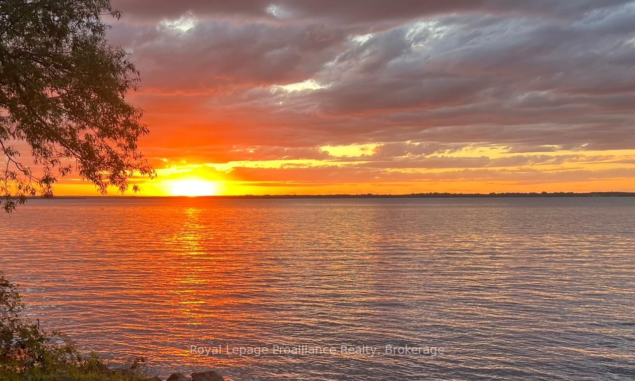 906 N Big Island Road • Prince Edward County, ON photo 1