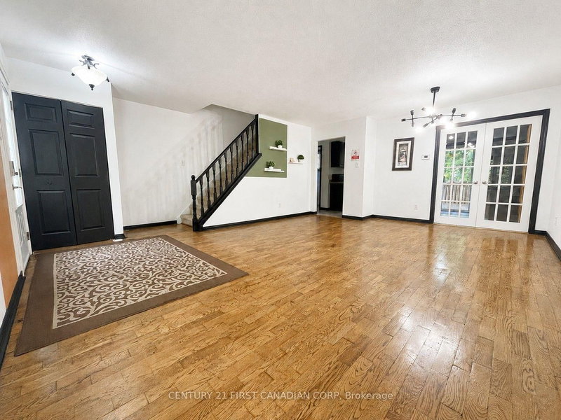 124 Ardsley Crescent