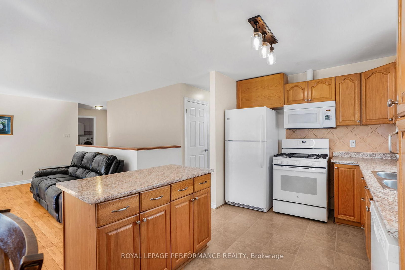 40 Lori Lane • North Dundas, ON photo 13