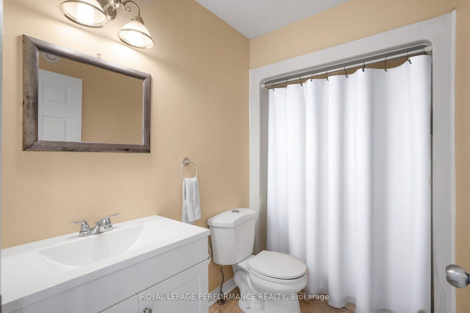 40 Lori Lane • North Dundas, ON photo 17