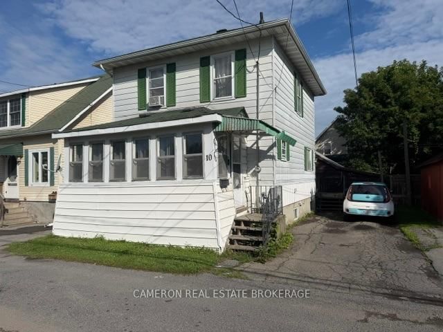 10 Pine Lane