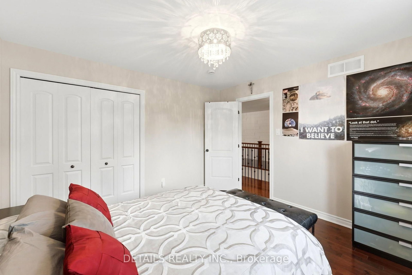 293 Huntsville Drive • Ottawa, ON photo 23