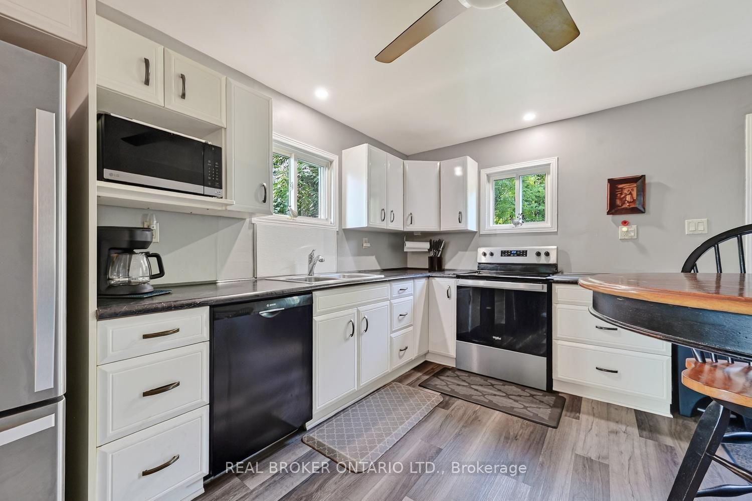 5397 Roger Stevens Drive • Smiths Falls, ON photo 8