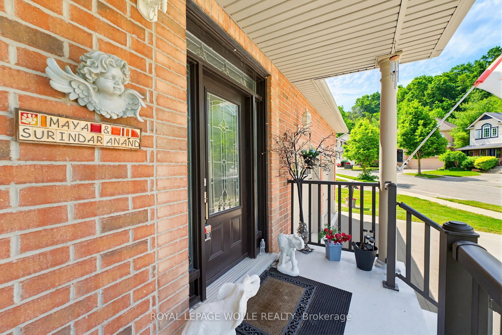 Listing Image 6