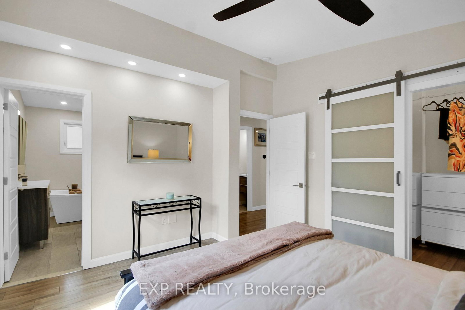 1447 Maxime Street • Ottawa, ON photo 11