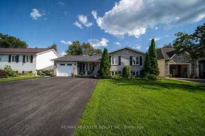 Detached House for sale at 54 Albert Street, Russell, Ontario, K0A 1W0 - Embrun - MLS: X13676000