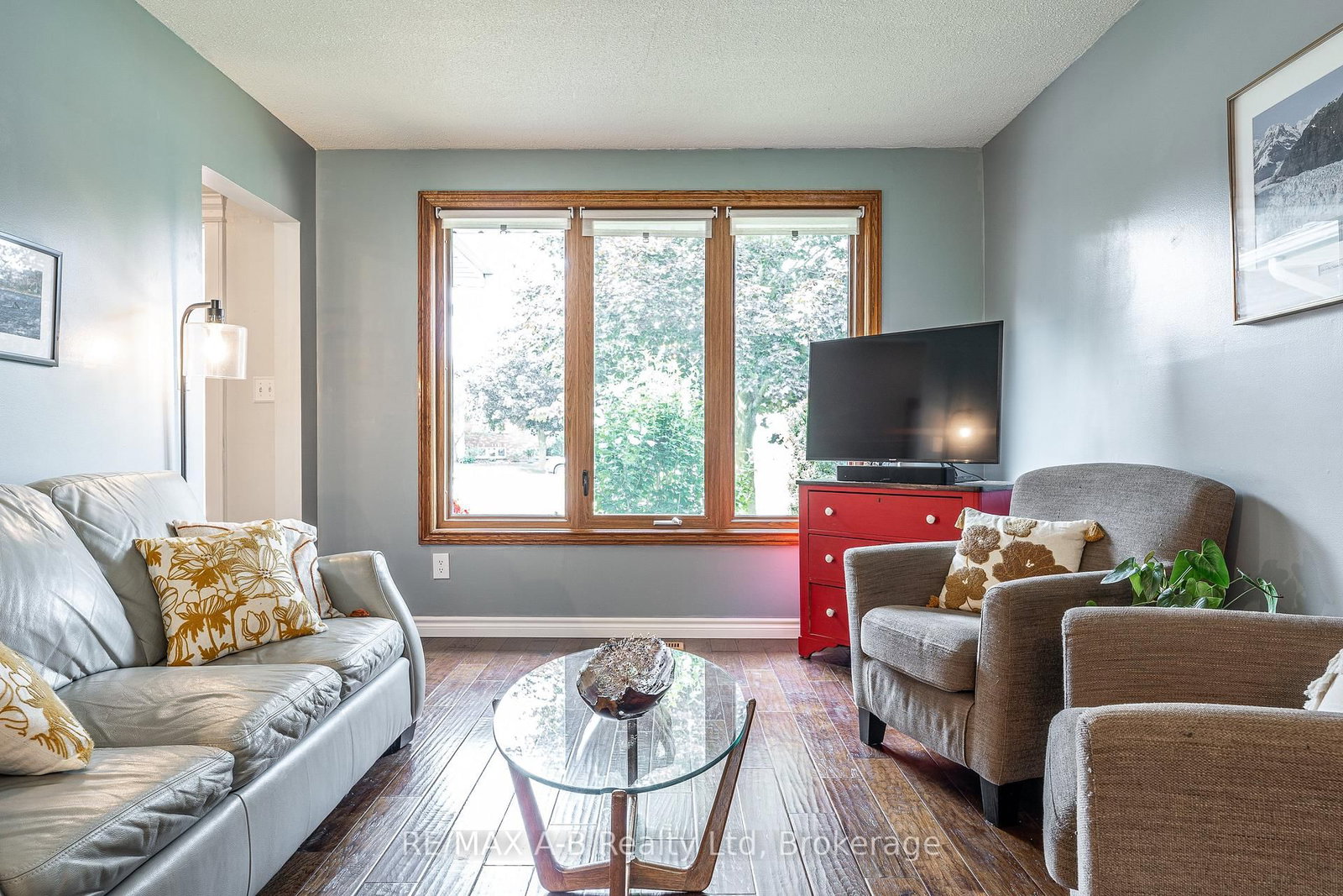 45 Magwood Court • Stratford, ON photo 4