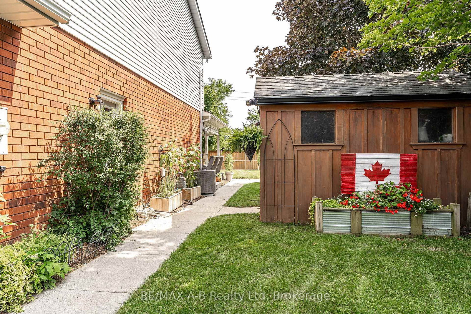 45 Magwood Court • Stratford, ON photo 41
