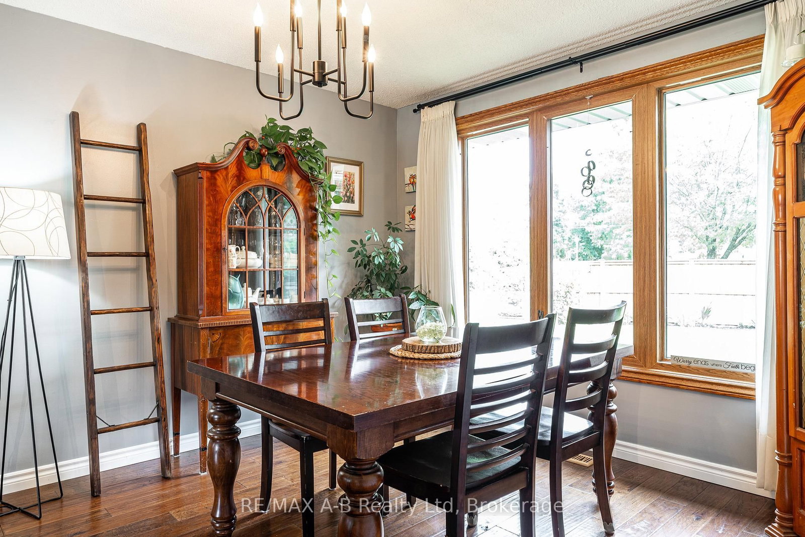 45 Magwood Court • Stratford, ON photo 8