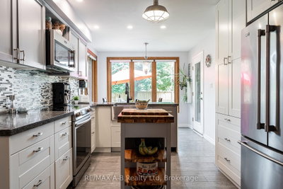 45 Magwood Court • Stratford, ON photo 9