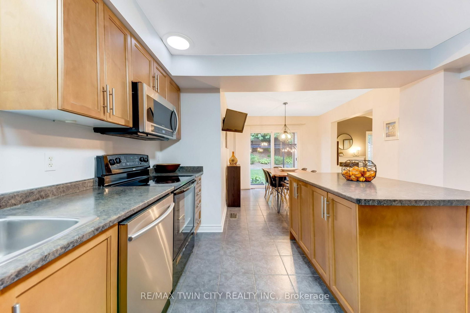 143 Riehm Street • Kitchener, ON photo 11