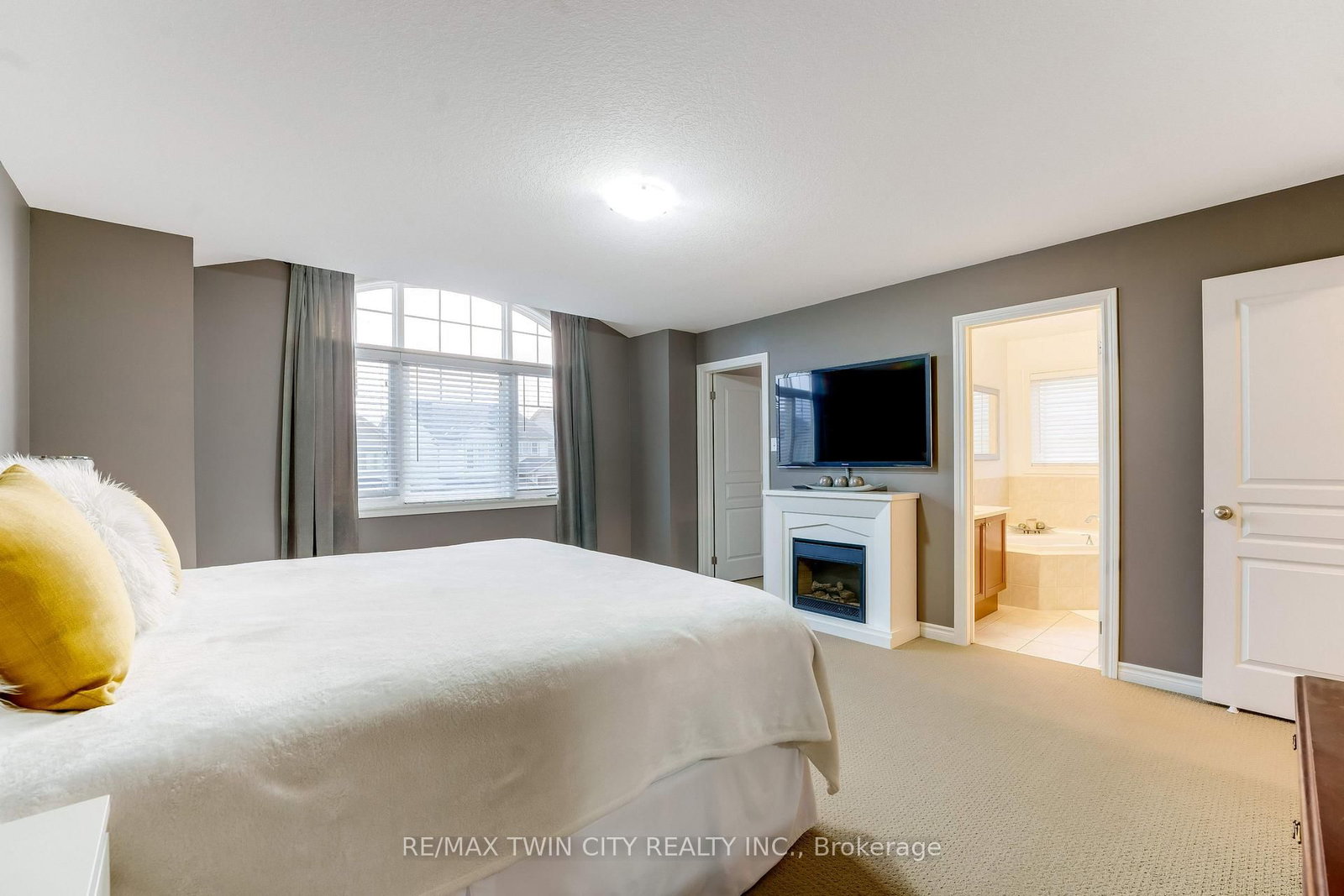 143 Riehm Street • Kitchener, ON photo 18