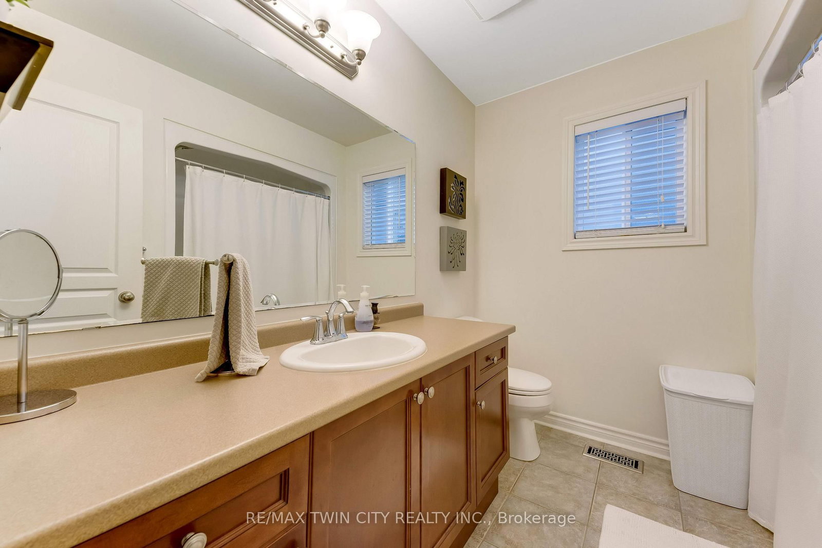 143 Riehm Street • Kitchener, ON photo 26
