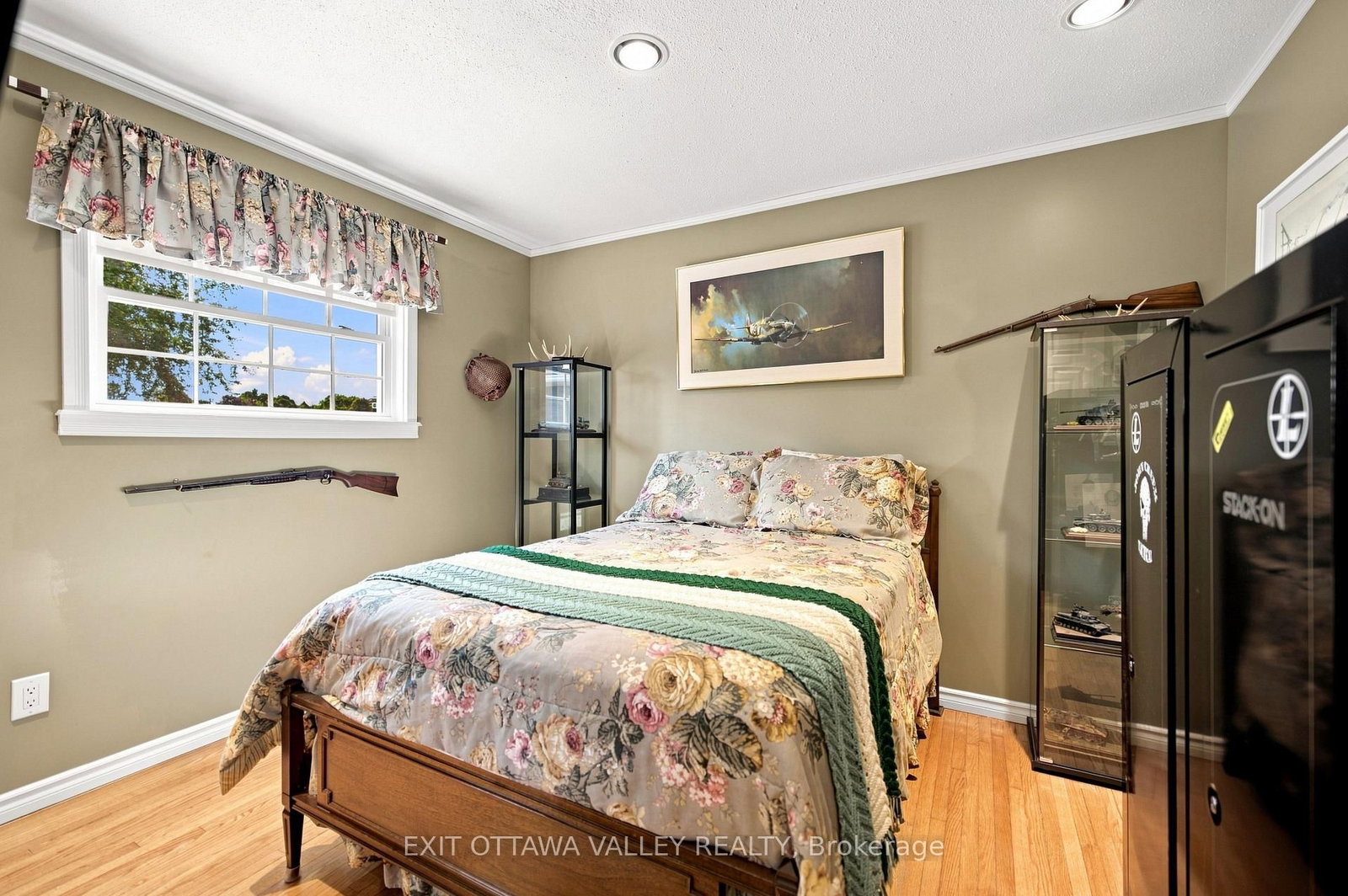 5 Valley Street • Pembroke, ON photo 36