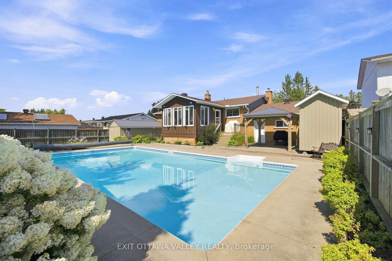 5 Valley Street • Pembroke, ON photo 5