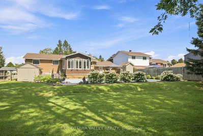 5 Valley Street • Pembroke, ON photo 6