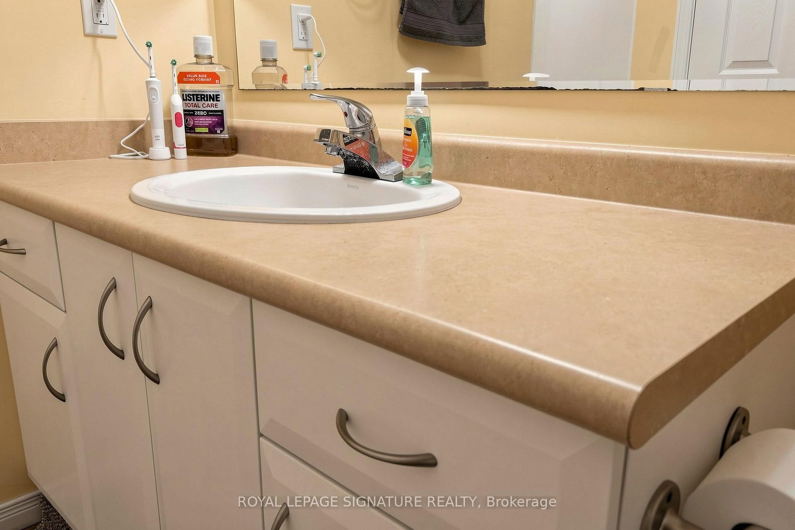 110 Activa Avenue • #A5 • Kitchener, ON photo 32