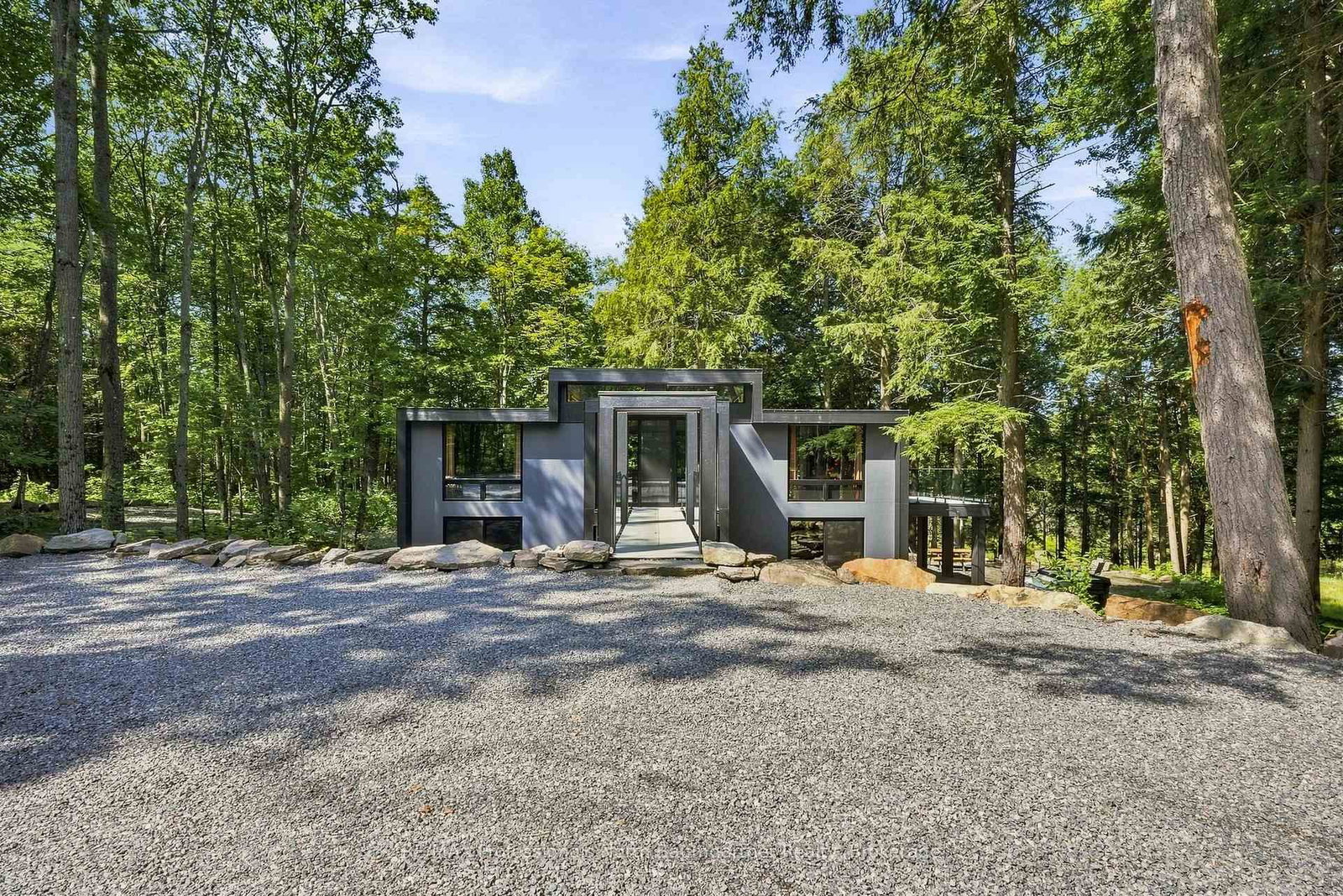 1433 Buckslide Road • Algonquin Highlands, ON photo 37