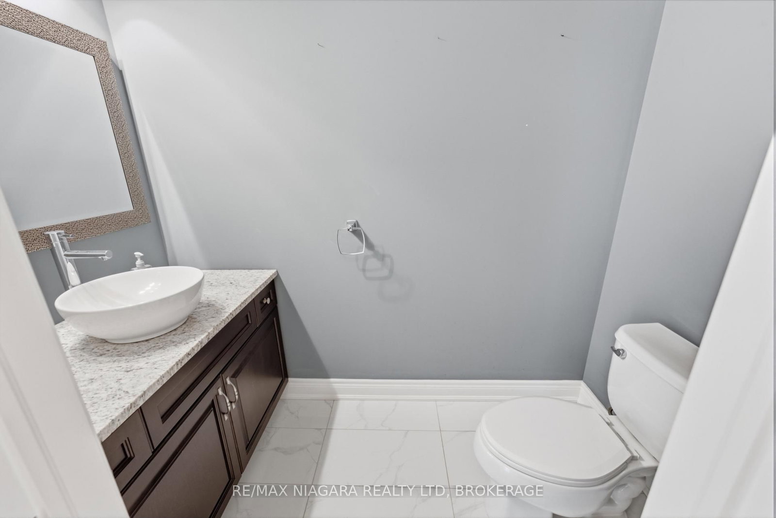 9305 Eagle Ridge Drive • Niagara Falls, ON photo 10