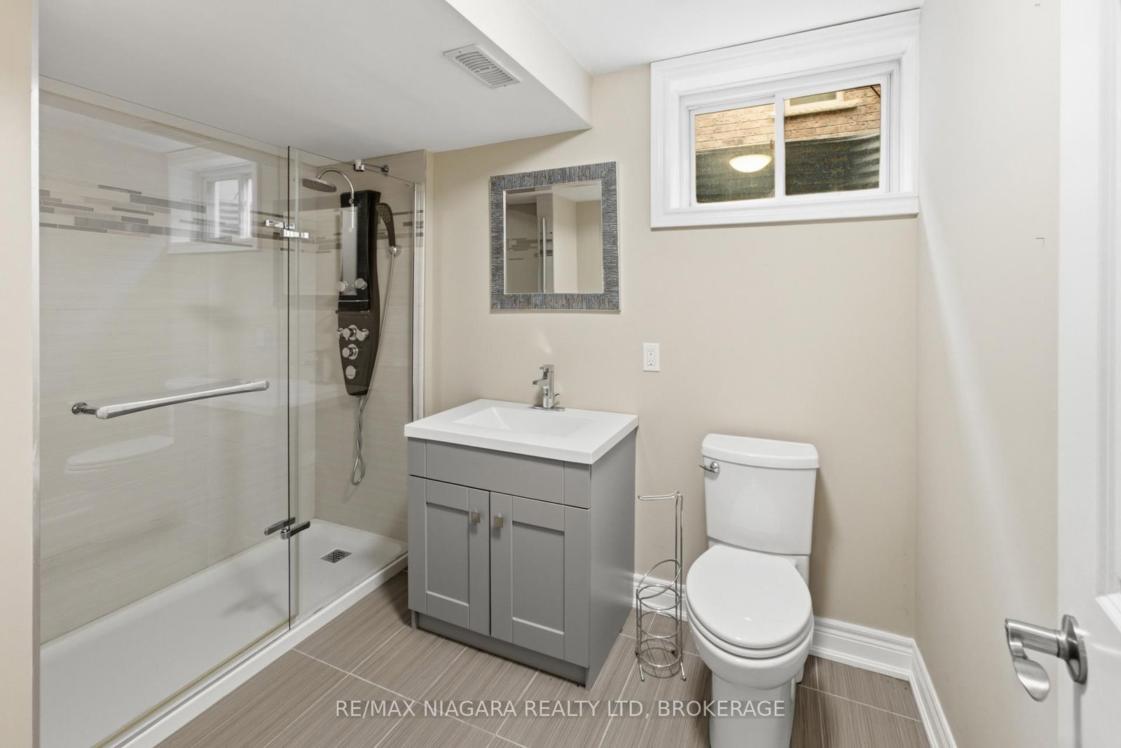9305 Eagle Ridge Drive • Niagara Falls, ON photo 22
