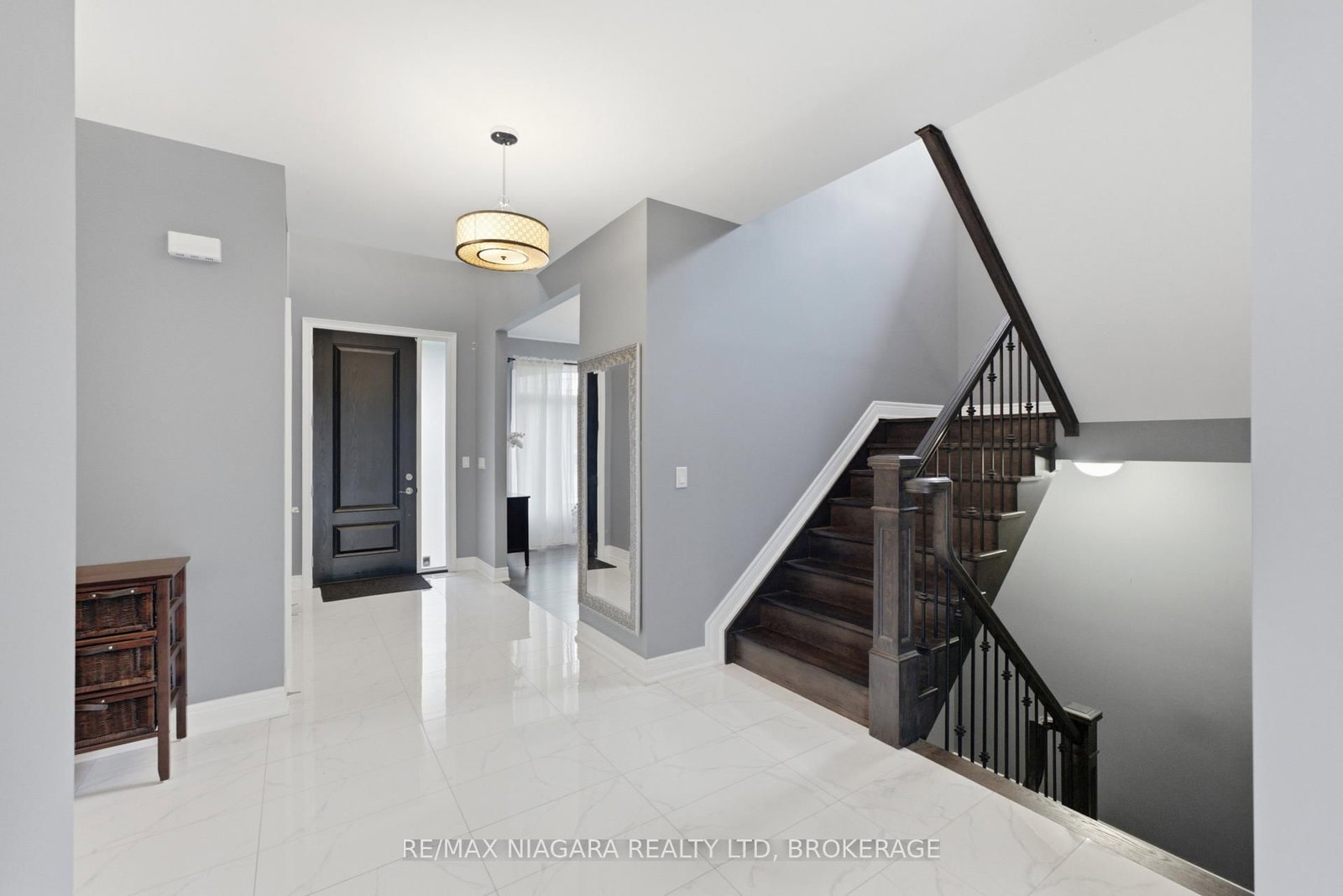 9305 Eagle Ridge Drive • Niagara Falls, ON photo 5
