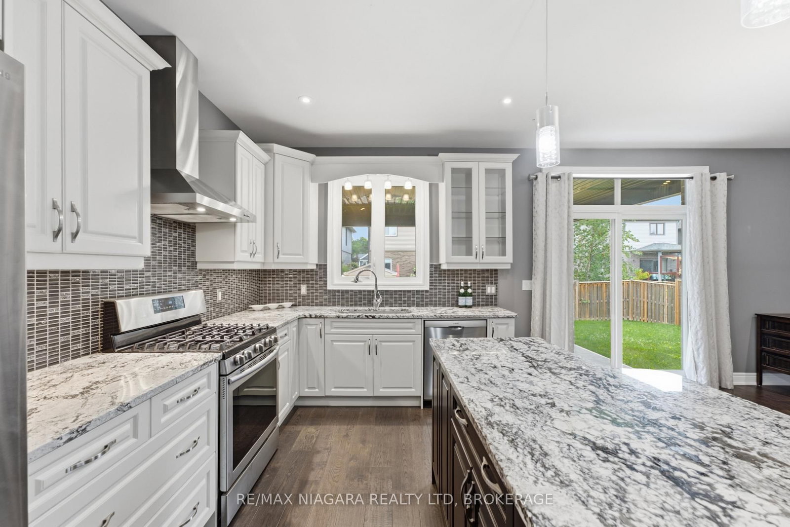 9305 Eagle Ridge Drive • Niagara Falls, ON photo 6