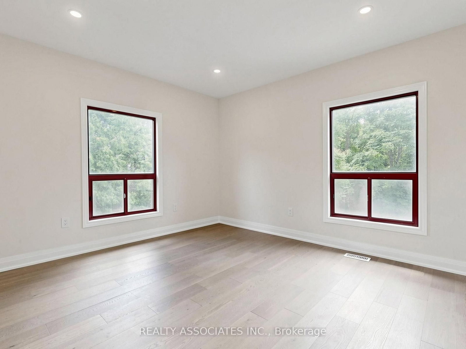 6058 Culp Street • Niagara Falls, ON photo 23