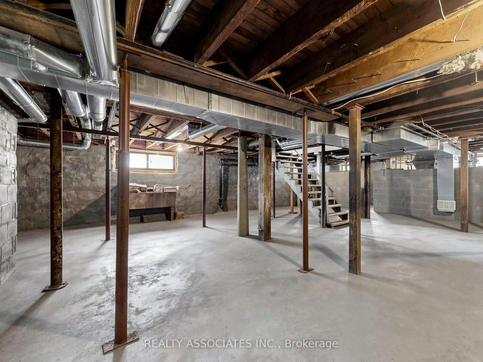 6058 Culp Street • Niagara Falls, ON photo 36