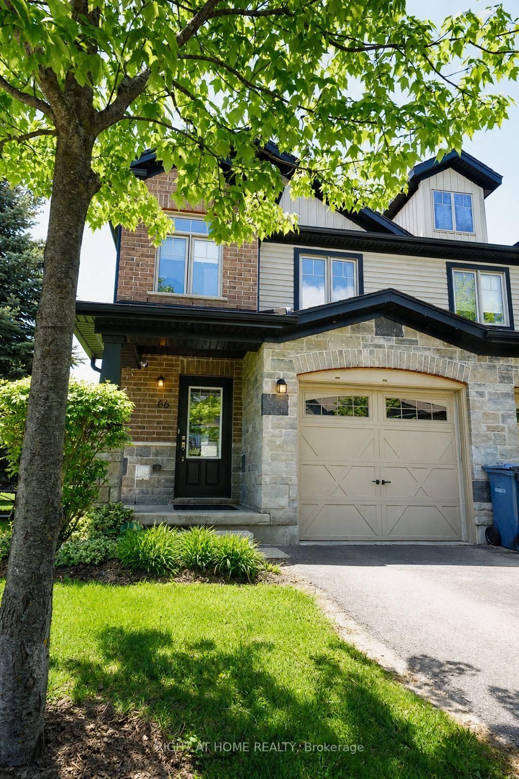 66 Arlington Crescent • Guelph, ON photo 2