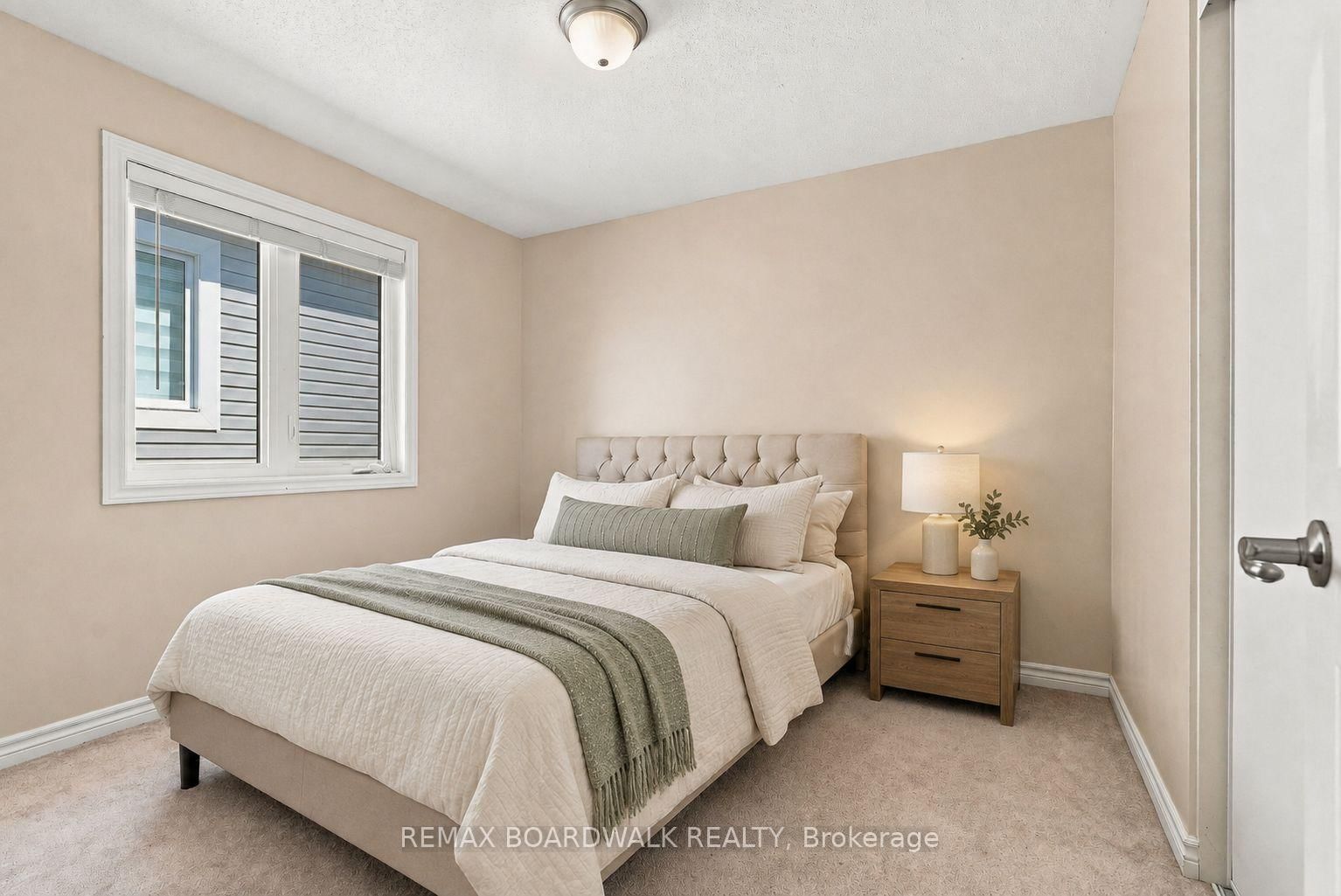 355 Sweetclover Way • Ottawa, ON photo 32