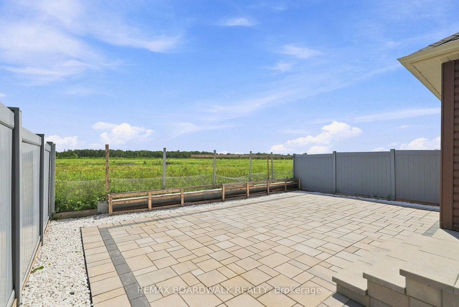 355 Sweetclover Way • Ottawa, ON photo 38