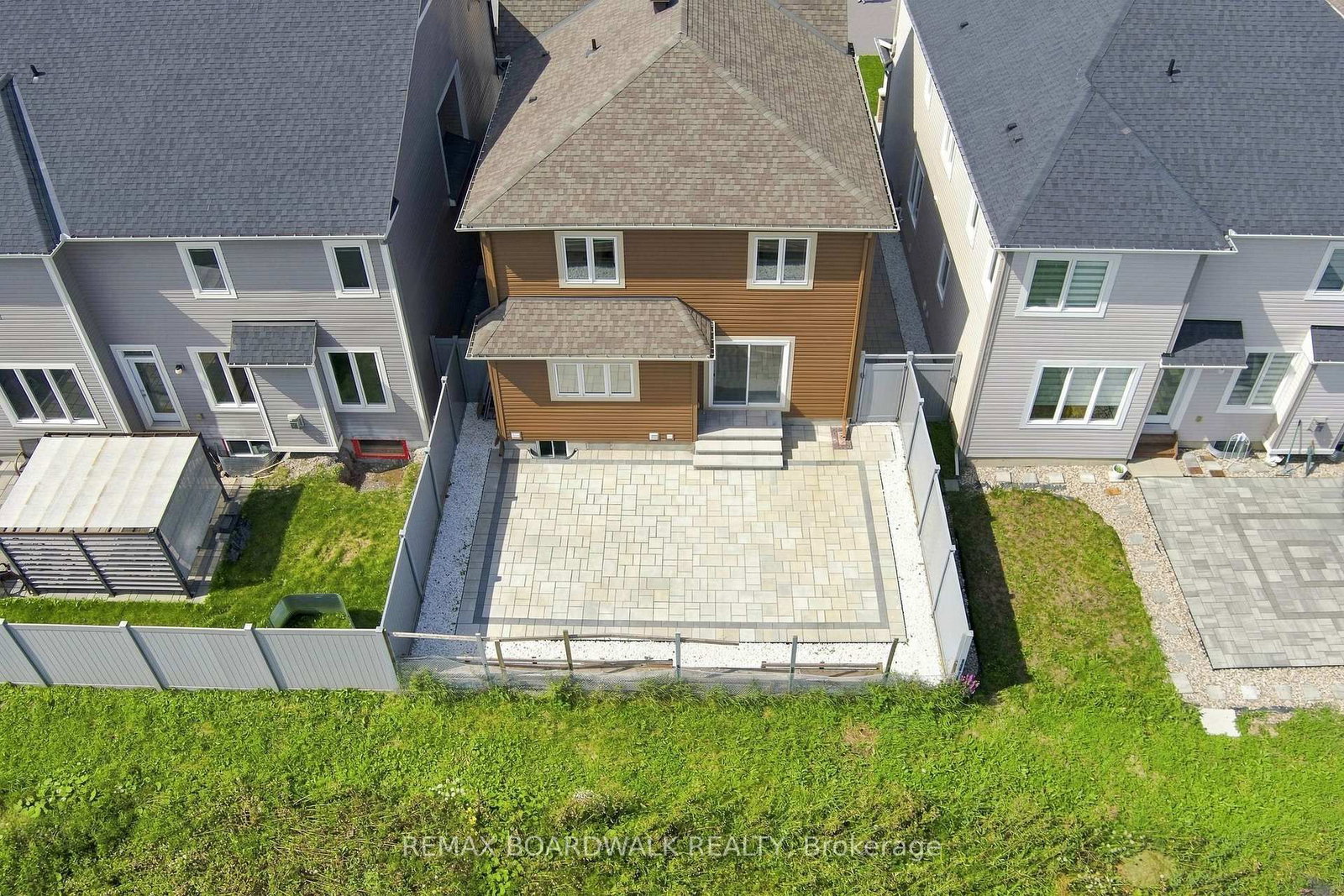 355 Sweetclover Way • Ottawa, ON photo 43