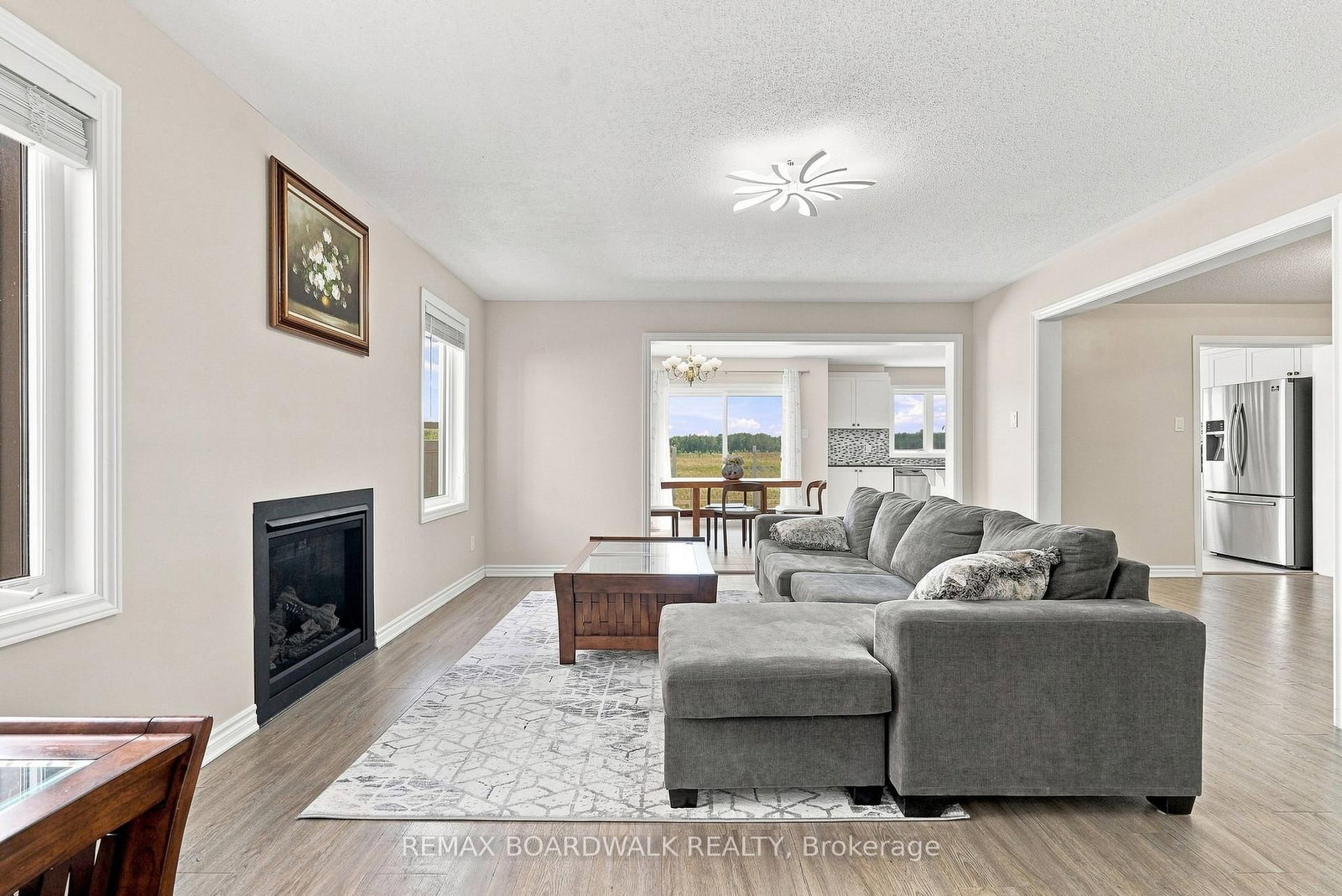 355 Sweetclover Way • Ottawa, ON photo 8