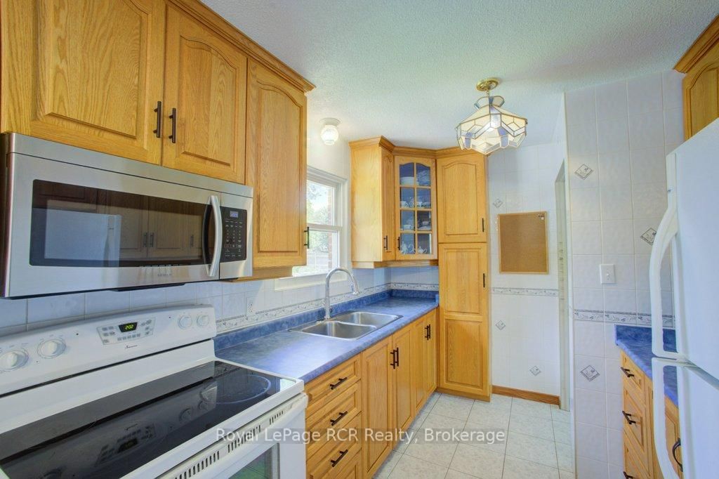 280 Domville Street • Wellington North, ON photo 14