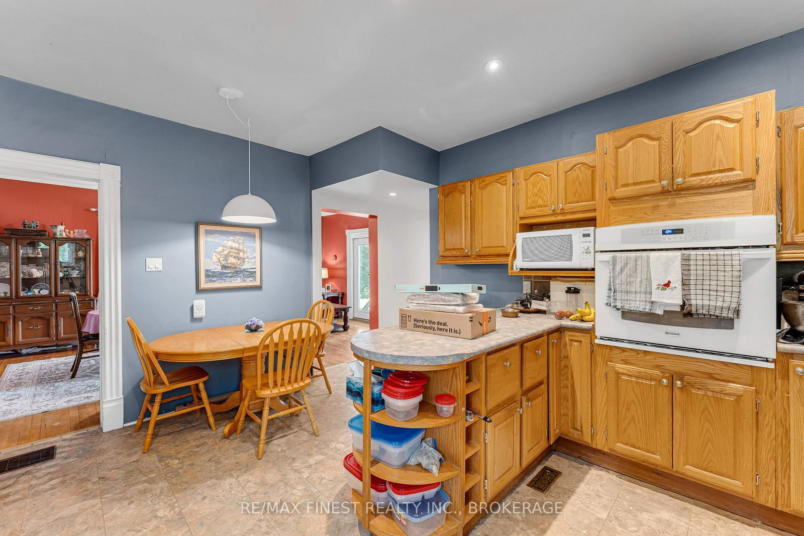 1011 Lennox and Addington County Rd 5 • Plantagenet, ON photo 11