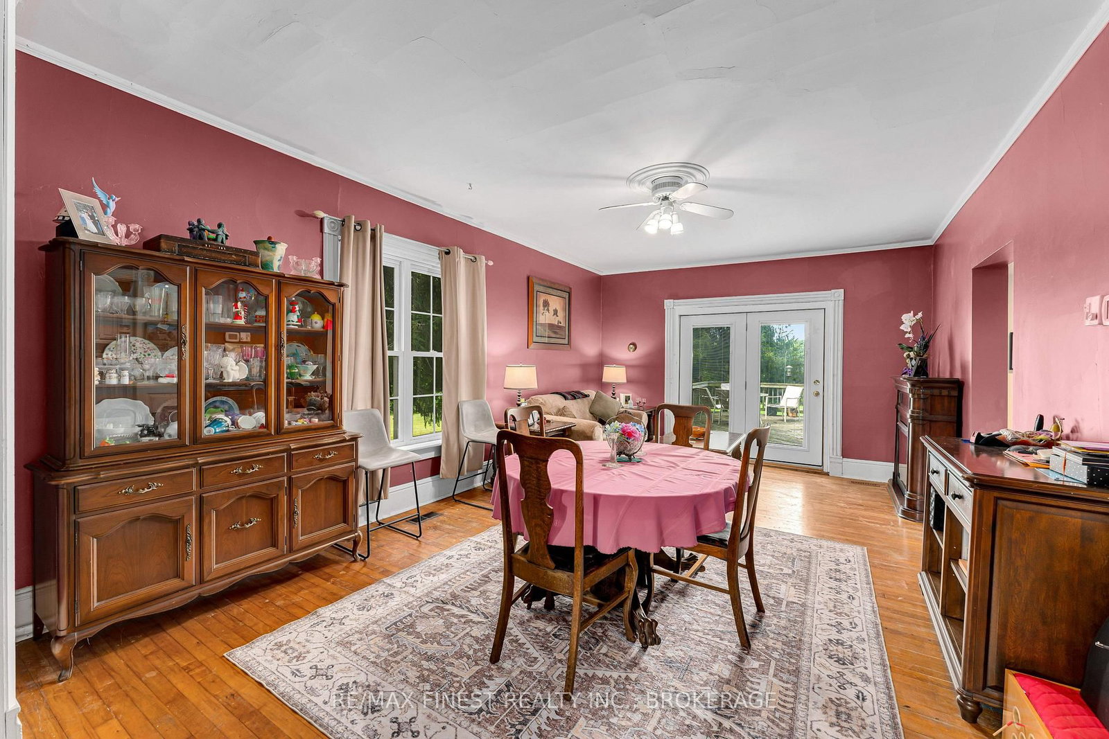 1011 Lennox and Addington County Rd 5 • Plantagenet, ON photo 14
