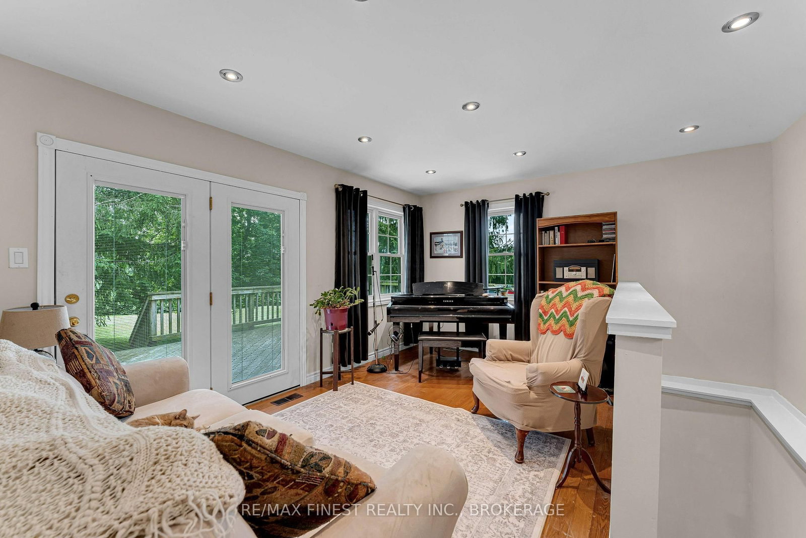 1011 Lennox and Addington County Rd 5 • Plantagenet, ON photo 17