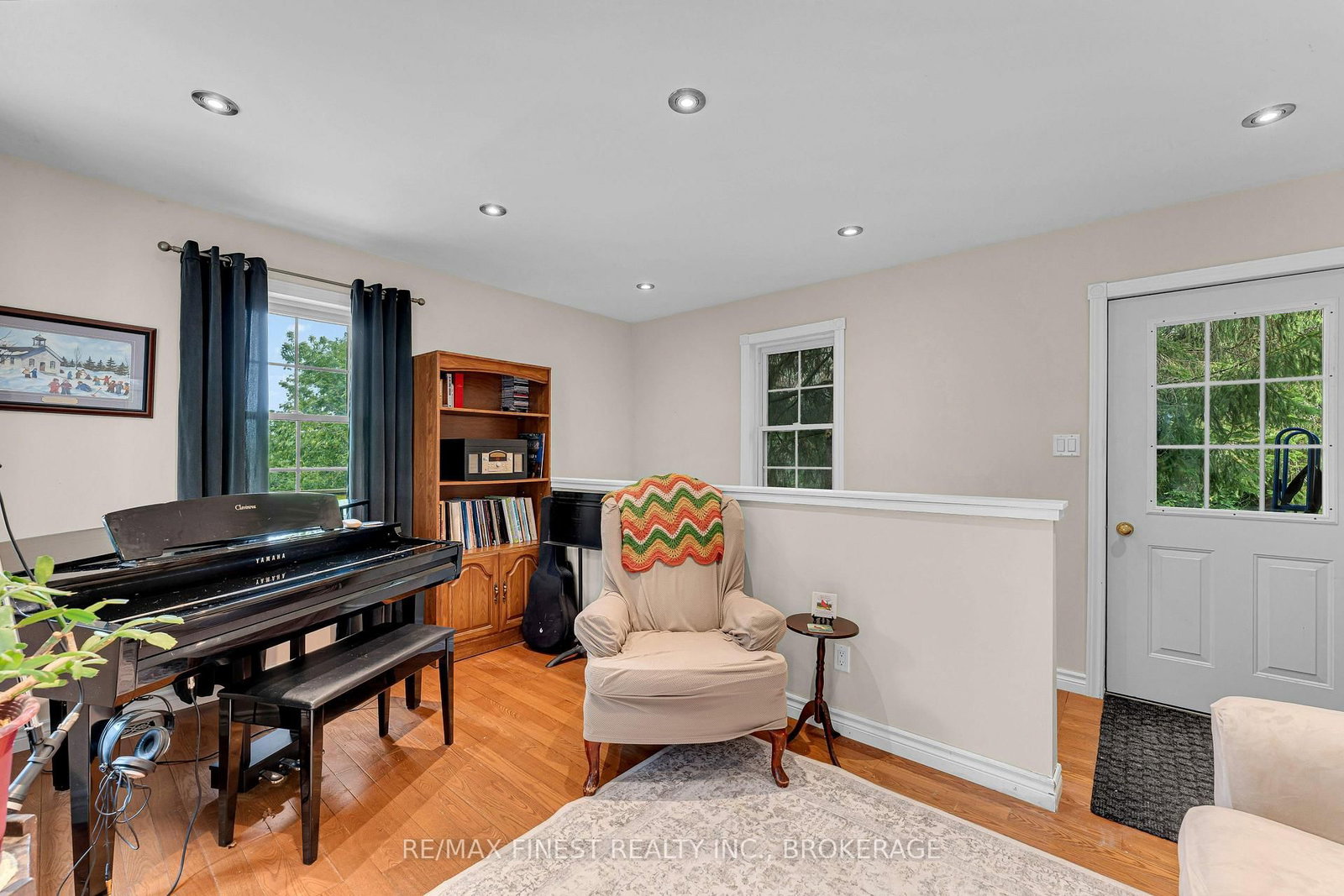1011 Lennox and Addington County Rd 5 • Plantagenet, ON photo 18